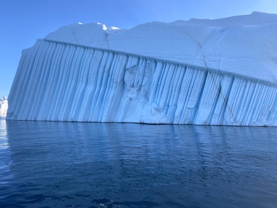 Kangiani ualikkut angalaaratta. Ilulissat, oktobarip 2-at 2021