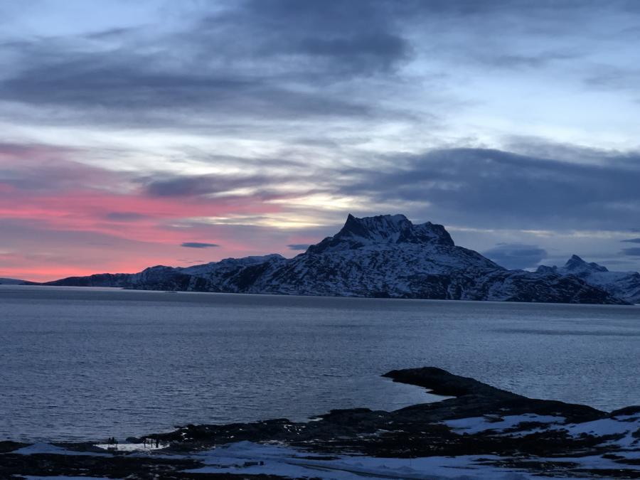 Upernaap unnuaani Sermitsiamut isikkivik