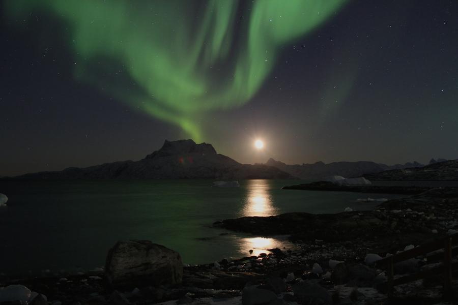 Sermitsiap tungaanut arsarnerit qaammallu. Nuuk, oktobarip 30-at 2018