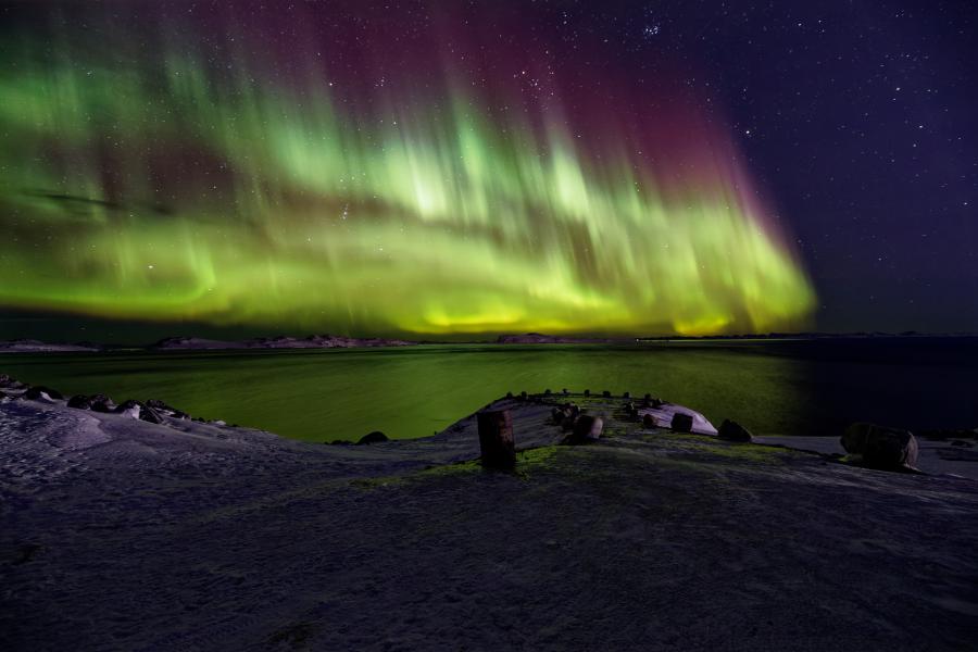 Qinngutsinniit qeqertat tungaannut arsarnerit. Nuuk, februaarip 6-at 2021