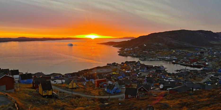 Solnedgang. Qaqortoq, 31. oktober 2021