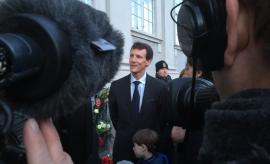 Prins Joachim foran Den Franske Ambassade i København